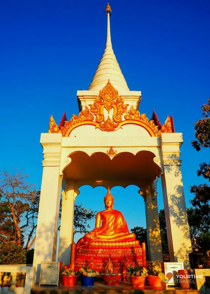 พระพุทธนาวาบรรพต อุทยานแห่งชาติภูเรือ